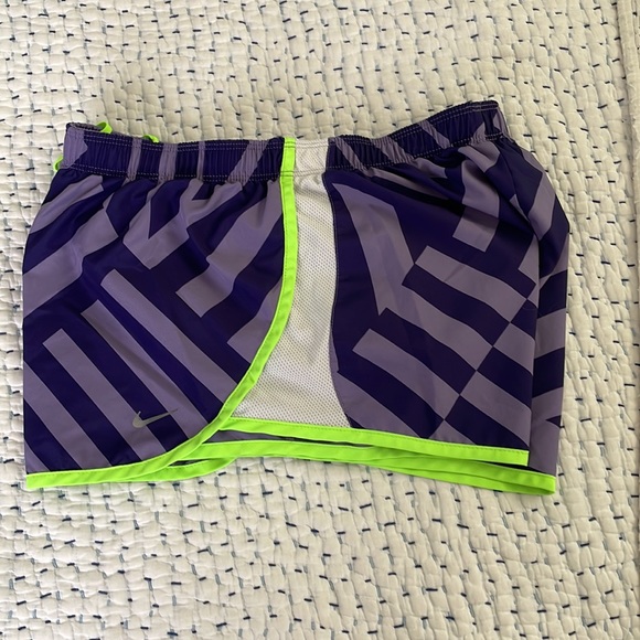 Nike Dri-Fit Tempo Shorts - Picture 3 of 8